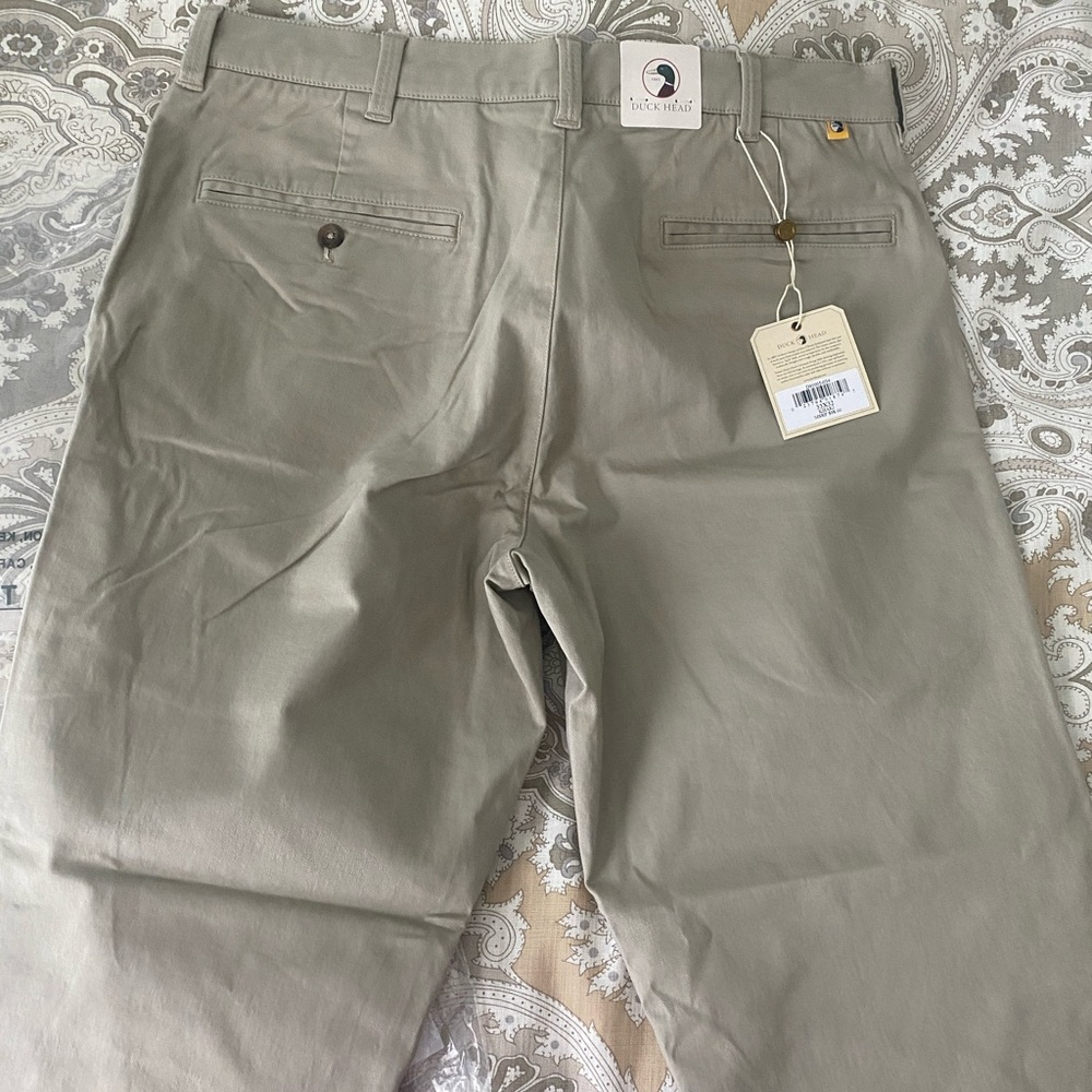 Duck Head Men’s Khaki Pants 33x32 BNWT